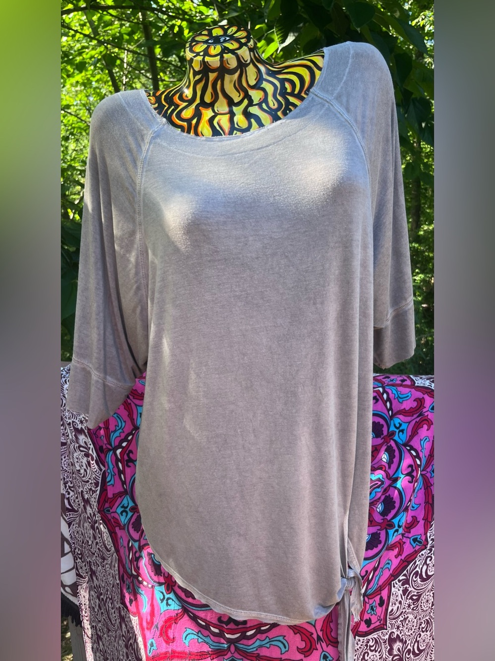 easel Lightweight Scoop-Neck Tunic in Taupe Gray